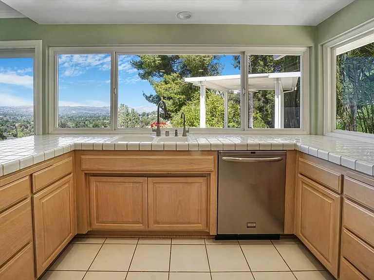 22903 De Kalb Dr — Photo 40