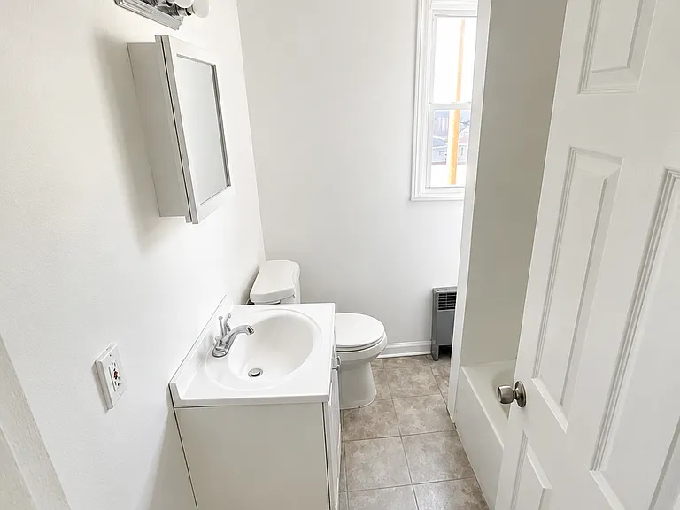 335 Myrtle Ave #1BA — Photo 2