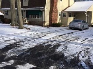 33 Faulkner St, Westport, MA 02790