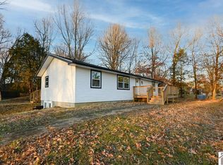 4201 Lovelaceville Rd, Paducah, KY 42001