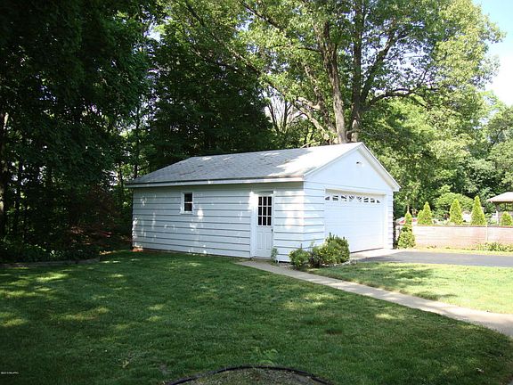 4th image of 2520 Rusridge Ave