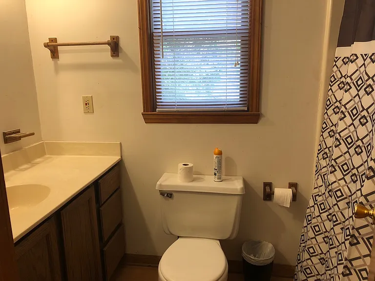 341 Yale Rd — Photo 27