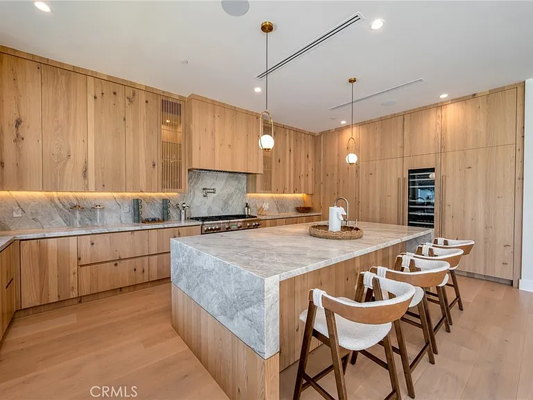 4906 Gaviota Ave — Photo 10