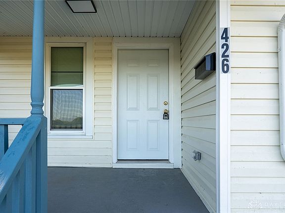 3rd image of 426 Catherine Ave