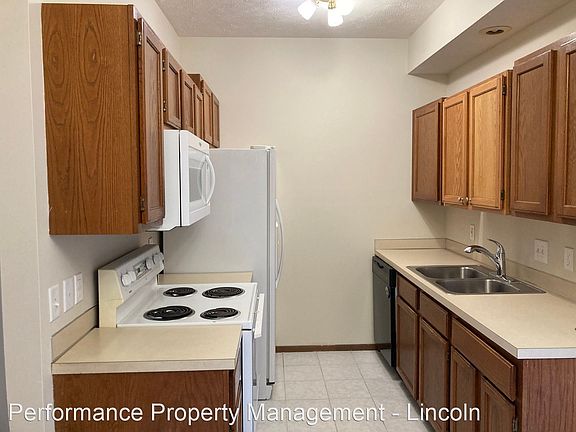 2nd image of 3524 S 51st St