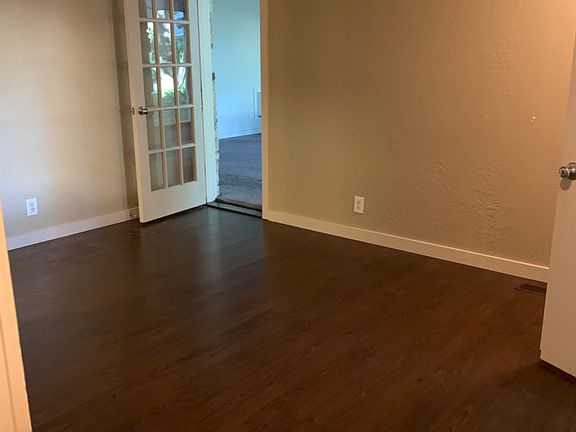 4th image of 2237 Rogers Cir