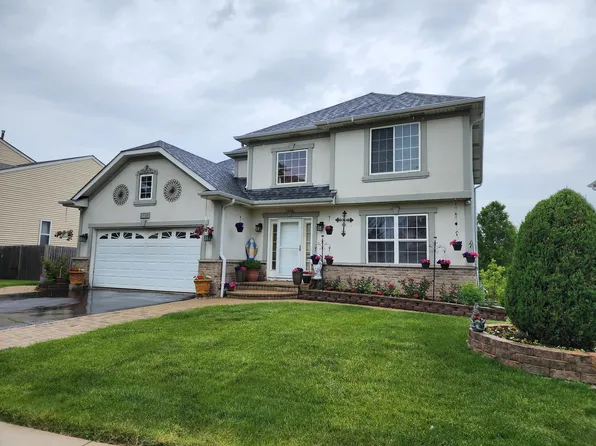 2732 W Lucia Ave, Waukegan, IL 60085