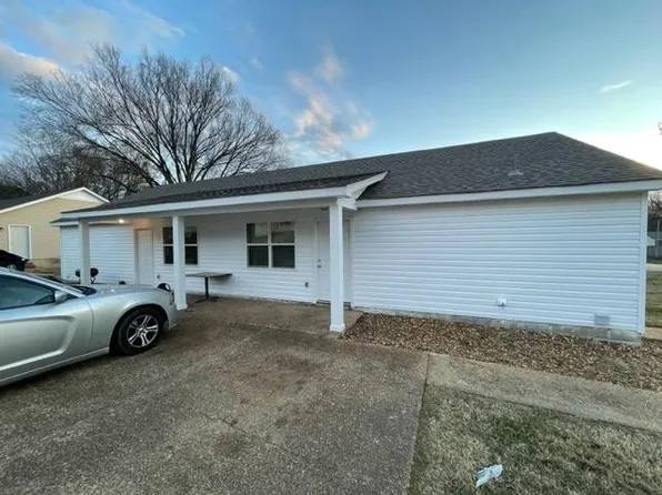 510 Johnson St, Bolivar, TN 38008