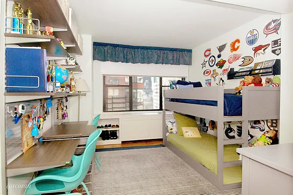 Sold by Corcoran | media 8