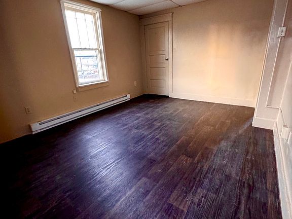 414 High St Unit 2 - Living Room & Dining Room