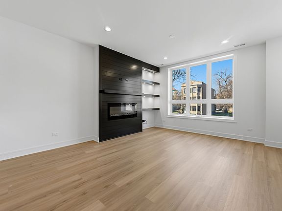 2nd image of 4331 S Indiana Ave APT 2