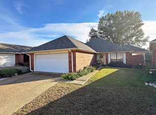 810 Torribrooke Ln, Athens, TX 75751