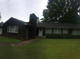 1426 Brannon Ln, Fort Gibson, OK 74434