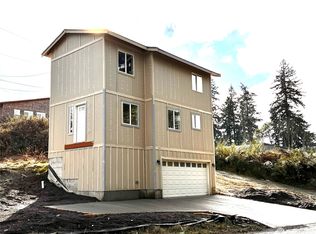 3125 13th St, Bremerton, WA 98312