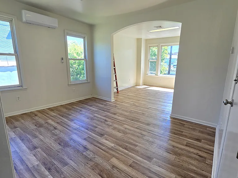 953 Bergen St #2 — Photo 10