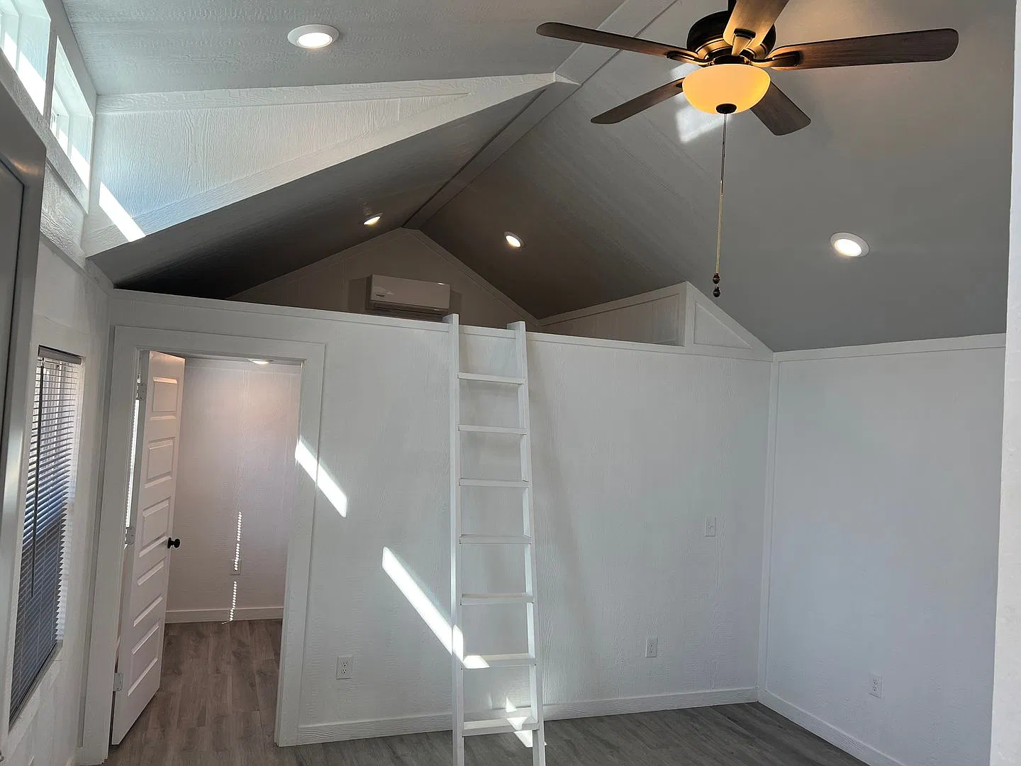 2 Bed 1 Bath House — Photo 3
