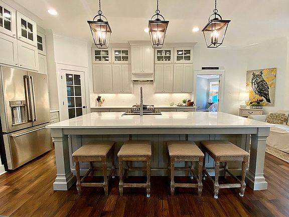 Farm Sink in 9x5 Island