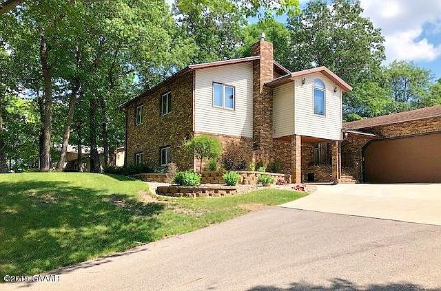 1st image of 2204 Springdale Dr NE