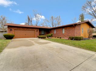 3304 Roxford Dr, Champaign, IL 61822