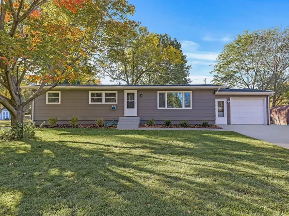 209 Linden Pl S, Northfield, MN 55057