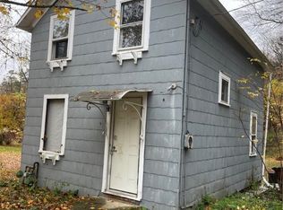 633 Crystal Lake Rd, Akron, OH 44333