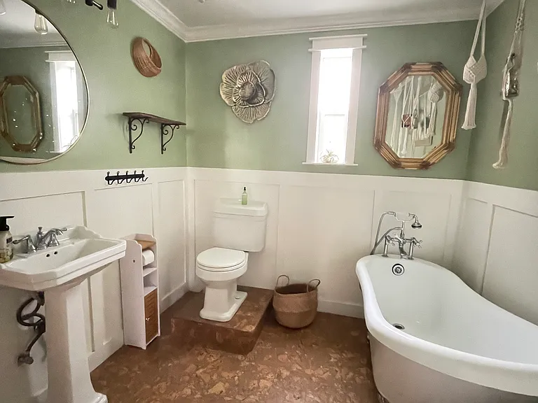 4661 Plantation Dr — Photo 2