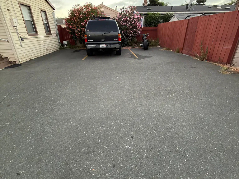 Reserved public parkings
