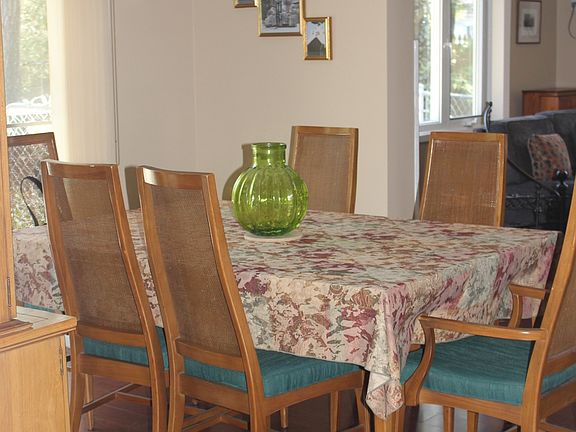 Formal dining room