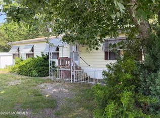 42 Eagle Dr, Manchester Township, NJ 08759