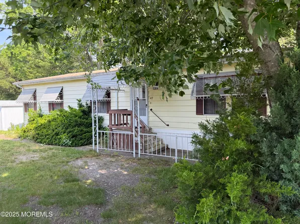 42 Eagle Drive, Whiting, NJ 08759