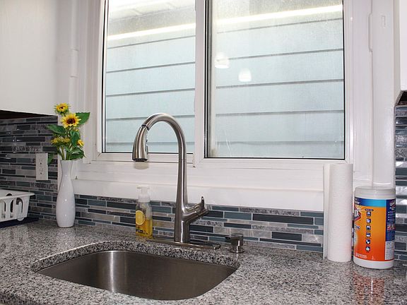 2nd image of 320 Arlington Ave
