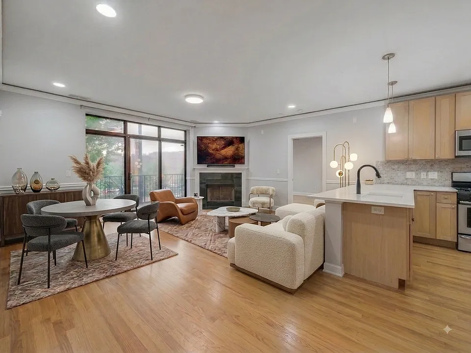 22 S Western Ave #202