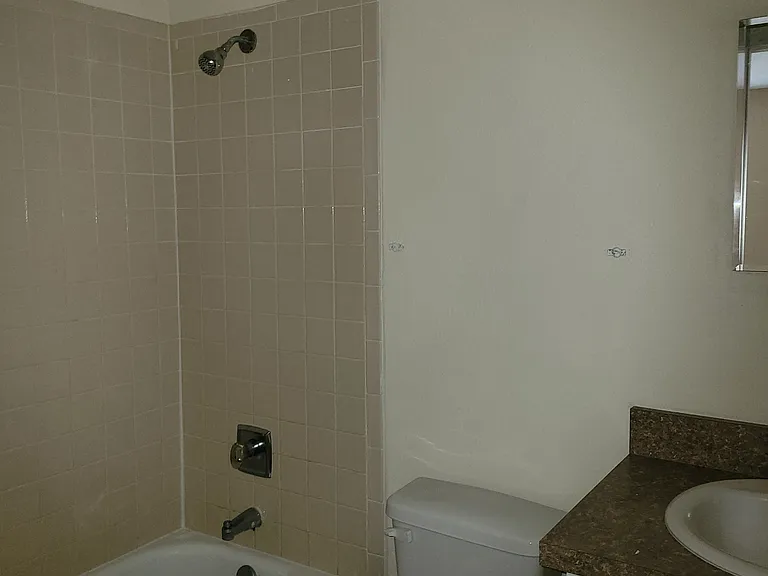 5355 SE 30th Pl #B — Photo 4