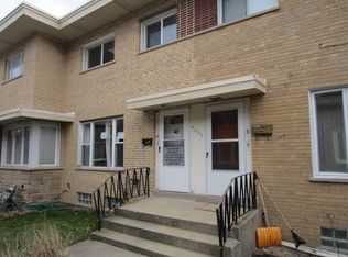 9457 Niles Center Rd, Skokie, IL 60076