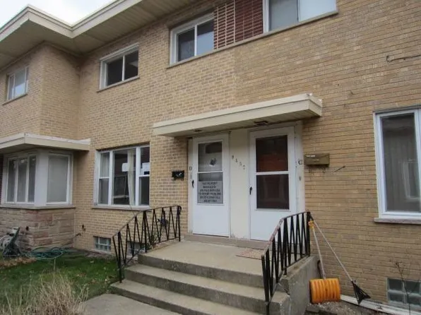 9457 Niles Center Rd, Skokie, IL 60076