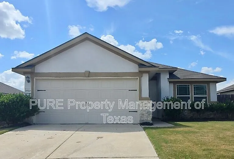 19320 Nicole Ln — Photo 1