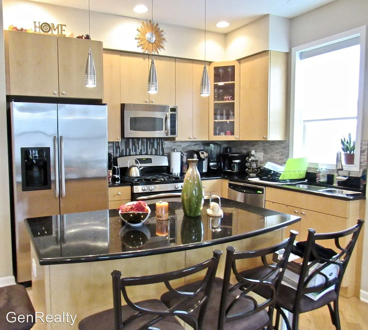 4956 S Champlain Ave APT 2N photo 1