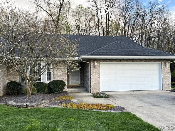 38 Kingston Rd, Collinsville, IL 62234