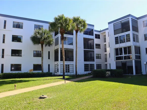 9233 SW 8th St APT 307, Boca Raton, FL 33428