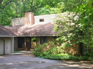 4970 Valley Ridge Rd, Bridgman, MI 49106