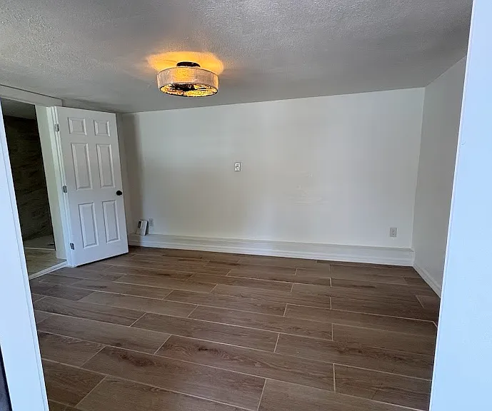 2817 Durham St #2 — Photo 2