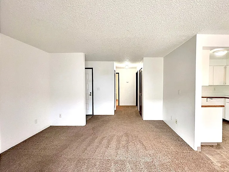 Columbia Landing — Photo 23