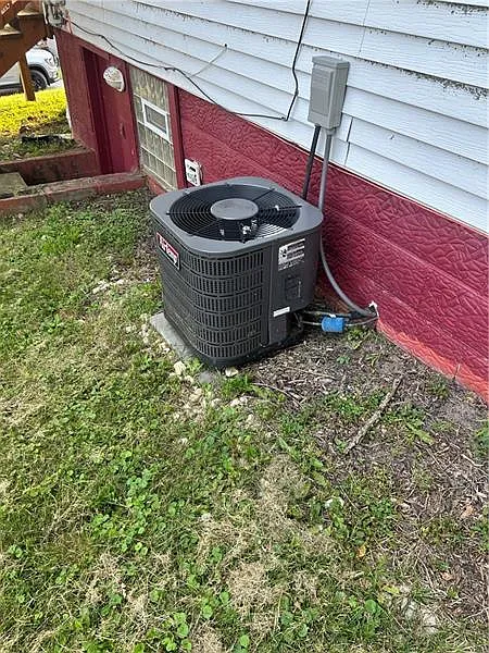 4 bed, 964 sqft, $1,500 — Photo 3