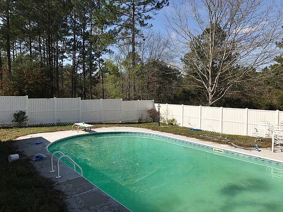 5th image of 741 Chesley Dr