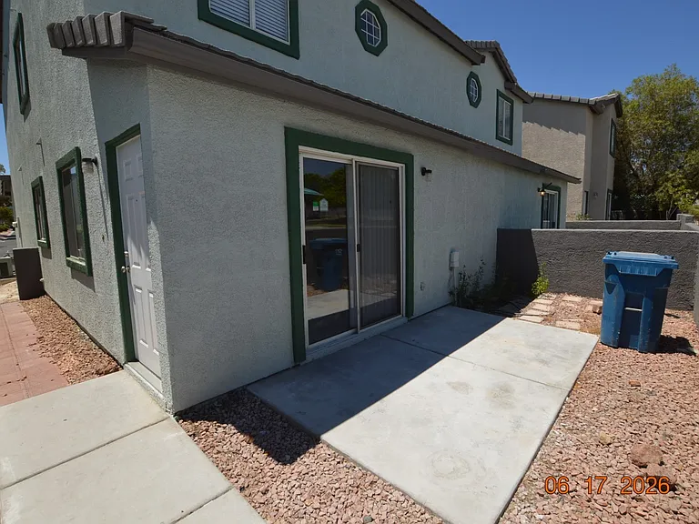 5738 Wind Dancer Dr — Photo 14