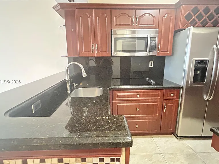 2899 Collins Ave #938 — Photo 19