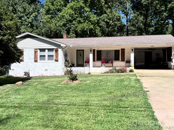 44080 Woodhurst Rd, New London, NC 28127