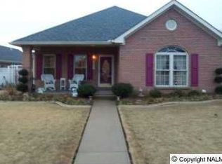 2215 Yorkshire SE, Decatur, AL 35601