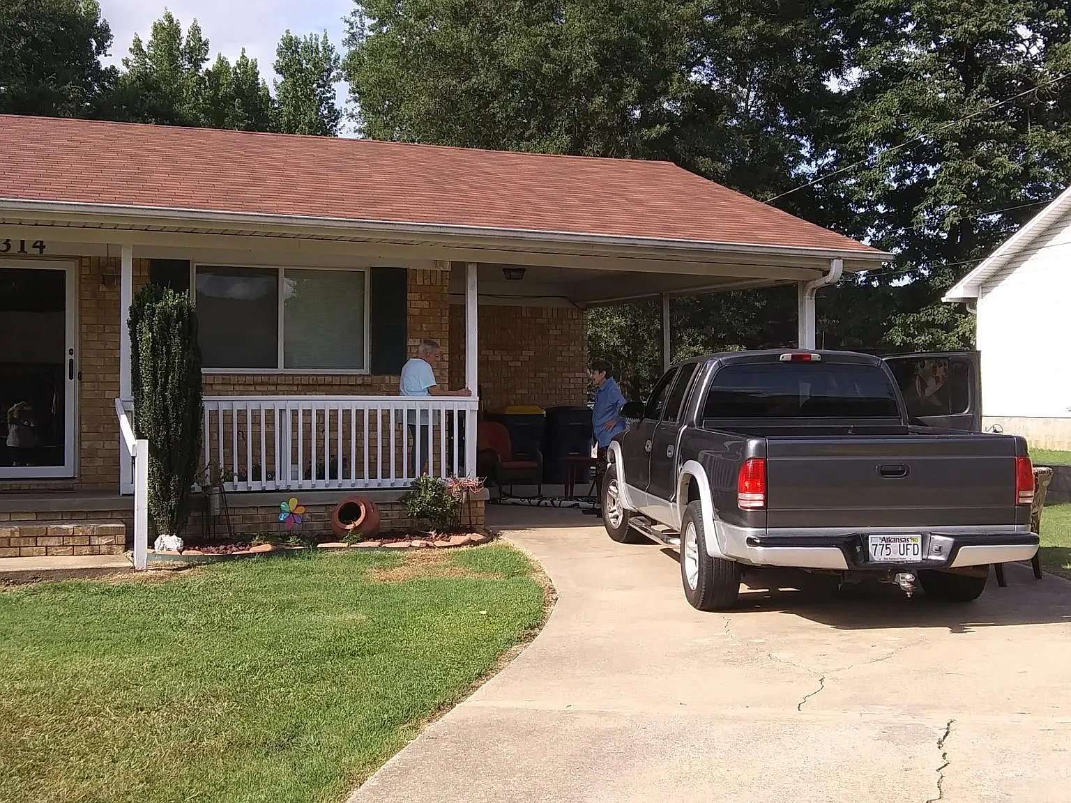 314 Ray Street — Photo 2