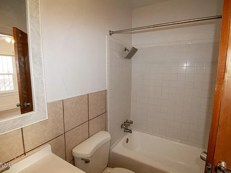 3510 Porter Ave #1 — Photo 10
